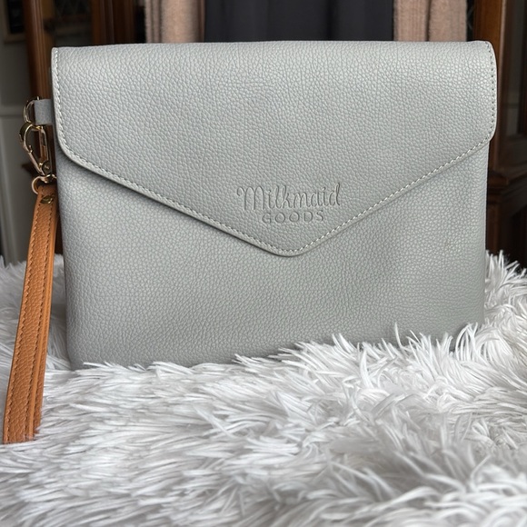 Milkmade Goods grey Clutch - Picture 1 of 9